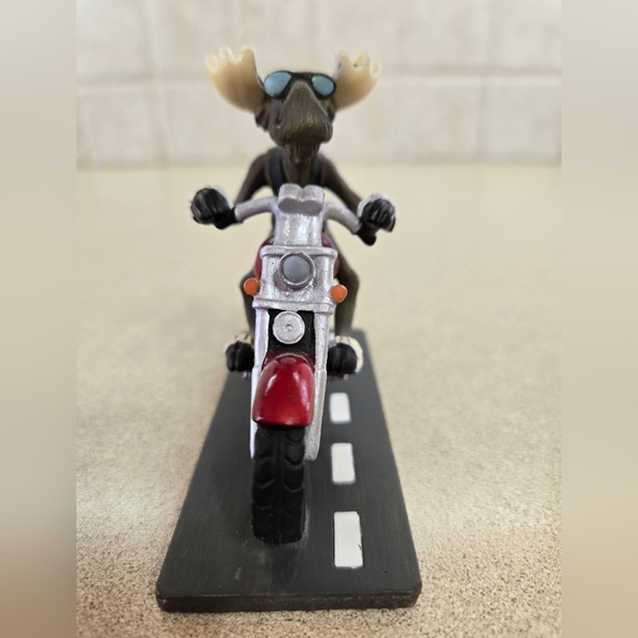 Retired Big Sky Carvers Phyllis Driscoll Mountain Mooses "Motorcycle Moose" 2006 - Picture 4 of 7